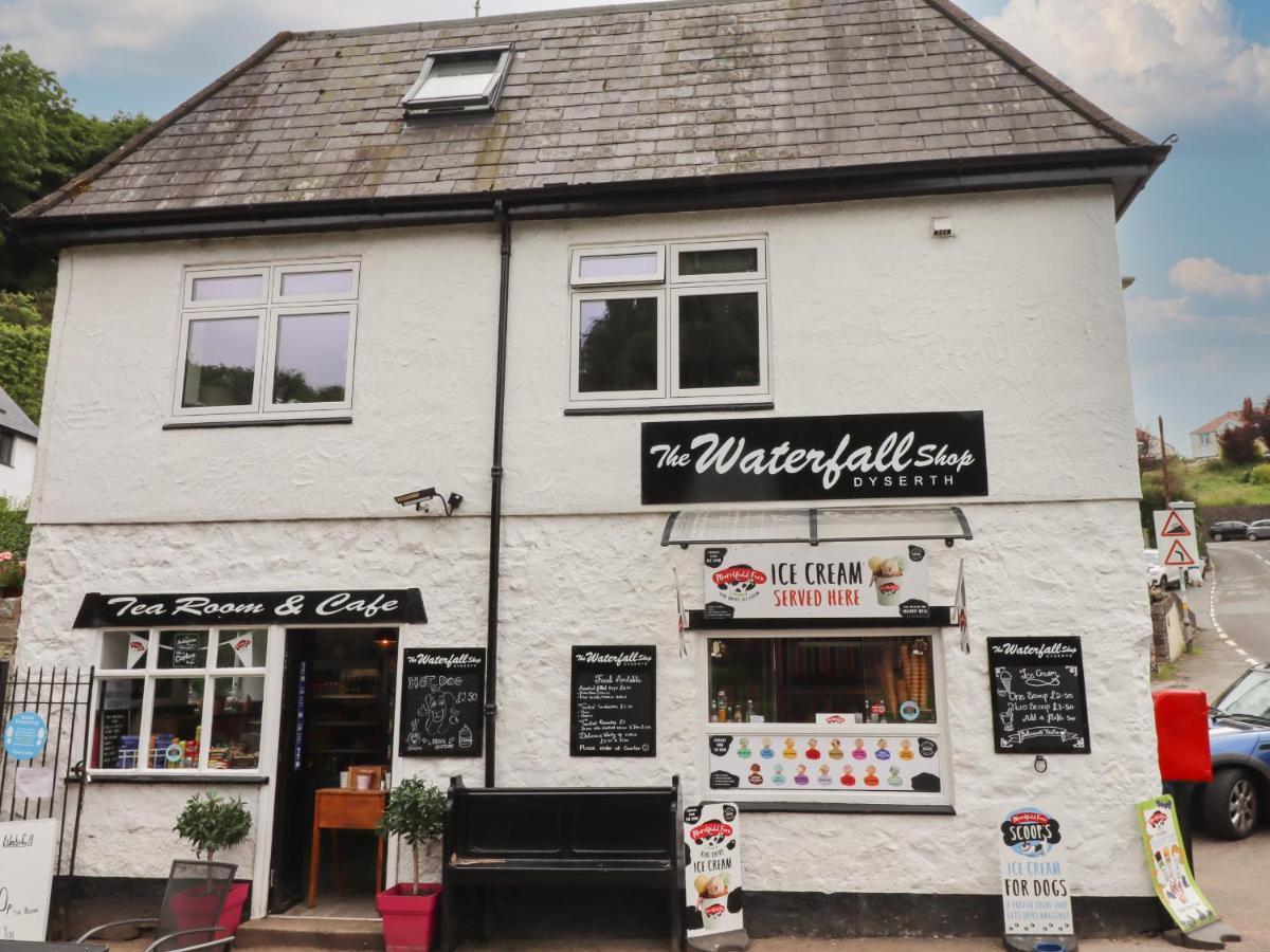 Apartamento The Poppy Fields Abode Rhyl Exterior foto